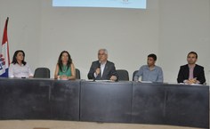 Reitor Eurico Lôbo destaca a importância dos programas de pesquisa da graduação