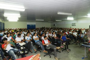 Curso de História do Campus do Sertão promove debate sobre cultura afro-brasileira em escola pública
