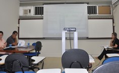 Ariana Amaral durante apresentação na Fanut