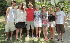 Equipe do Centro de Biologia Marinha da USP; Leandro está junto a dois pesquisadores estrangeiros