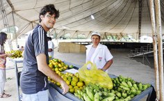 O estudante Gustavo Adolpho vem toda a semana