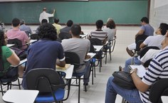 Mesmo em período de férias, alunos participam da aula com Jorge Hounie
