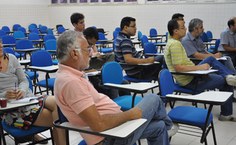 Professores e alunos da pós participam de minicurso