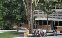 Ambiente agradável, pátio da Reitoria é um dos preferidos pela comunidade