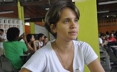 Coordenadora geral do DCE Luciane Araújo