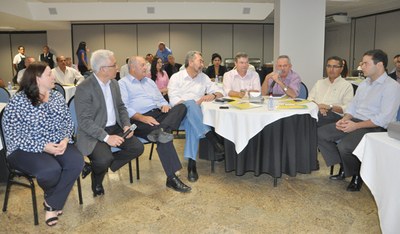 Reunião da gestão com a bancada federal, em outubro de 2013