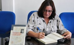 A vice-reitora Rachel Rocha fez a apresentação da quarta edição da obra Culturas negras no novo mundo, de Arthur Ramos