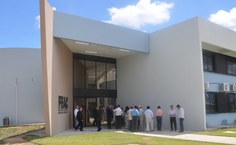 Fachada do prédio da Feac