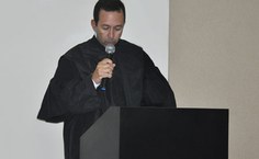 Diretor da Escola de Enfermagem e Farmácia João Xavier representa na solenidade os demais diretores