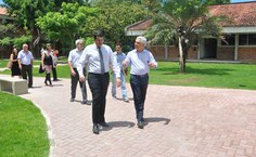 Comitiva no Centro de Tecnologia