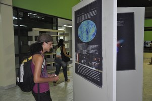 Biblioteca Central recebe exposição Paisagens Cósmicas