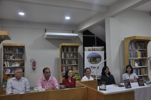 Edufal promove lançamento coletivo de livros