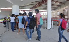 Comensais chegaram cedo para o primeiro dia