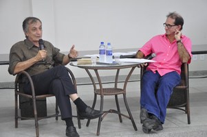 Papel no Varal e Edufal realizam 2ª edição de Poeta na Berlinda