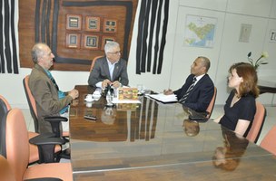 Ufal recebe visita do adido da Educação do Timor-Leste