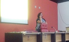 Claudia Lacombi, técnica do Arquivo Nacional