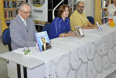 Três autores apresentam suas obras lançadas pela Edufal