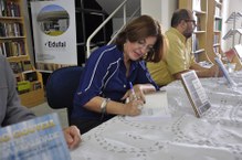 O empresário Delmiro Gouveia, as eleições de 2010, o ensino de inglês nas escolas públicas e metodologia científica são os principais temas das obras