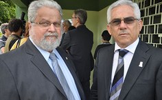 O professor Ricardo Sarmento ao lado do reitor Eurico Lôbo durante solenidade de inauguração do radar