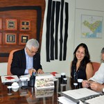 Reitor assina contrato para construção de novos prédios no campus de Maceió