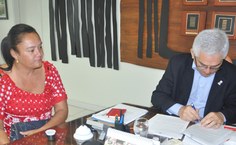 Tânia Dias, representante da Emprecar