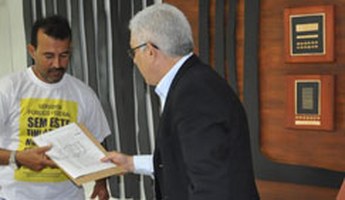 Reitor comunica ao sindicato a decisão do STJ determinando que servidores suspendam a greve