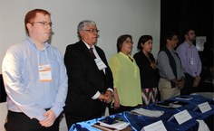 Autoridades e pesquisadores na abertura solene