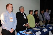 Autoridades e pesquisadores na abertura solene