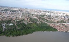 Maceió feita do lado oeste. Na frente, lagoa Mundaú. (Foto: equipe do MEP)