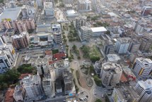 Praça Vera Arruda, um dos maiores espaços públicos de lazer de Maceió. (Foto: equipe do MEP)