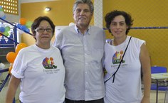 Aparecida Mendes, coordenadora geral do Pelc; o pró-reitor de Extensão, Eduardo Lyra e a coordenadora-técnica Núbia Guedes