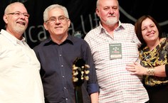 Paulo Poeta, reitor Eurico Lôbo, pró-reitor estudantil Pedro Nelson Bonfim e vice-reitora Rachel Rocha na final do 5º Femufal