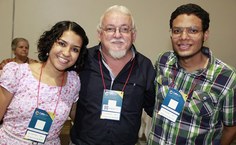 Estudantes de comunicação prestigiam o professor Aloísio Nunes