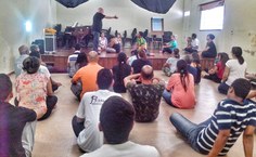 Alunos atentos aos ensinamentos do mestre