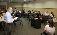Eurico Lôbo prestigiando palestra sobre pós-graduação