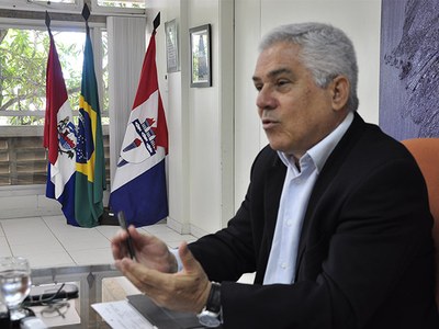 Reitor parabeniza as unidades avaliadas pelo bom resultado