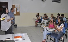 A vice-reitora, Rachel Rocha, com o pró-reitor de Graduação, Amauri Barros, em visita ao Campus Arapiraca