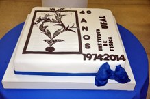 O bolo contou com decoração especial dos 40 anos; imagem foi feita pela professora Maria Tereza de Araujo