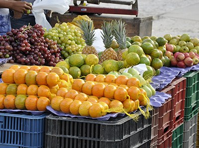 Diversas frutas foram oferecidas na feira