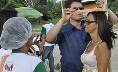 Alunos do curso de Nutrição fizeram várias atividades, entre elas pesaram e tiraram as medidas dos visitantes da feira
