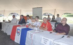 Quatro candidatos compareceram ao debate e responderam perguntas dos estudantes