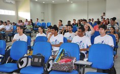 Alunos integrantes do projeto Reconstruíndo Elos da Faculdade de Direito