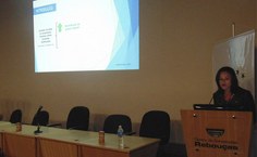 A estudante Jackeline Moura dos Santos explicou o resultado da pesquisa com idosas