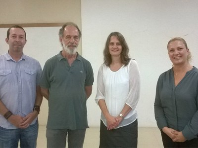 A partir da esquerda, os professores João Xavier (Esenfar), Euzébio Goulart (IQB), Monika Pischetsrieder (Nuremberg) e Nubia Barbosa