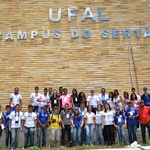 Plantio de mudas é realizado no entorno do Campus do Sertão