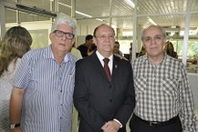 Braga Lira e Marcos Calheiros, respectivamente, presidente do Sindicato dos Economistas e presidente do Conselho Regional de Economia, prestigiam posse