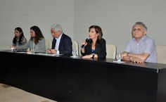 Coordenadora de pesquisa da Propep, Karina Salomon, fala no 24º Encontro de Iniciação Científica da Ufal