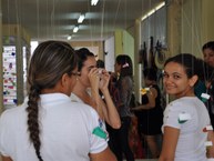 Participantes do vento de Pedagogia  prestigiam exposição e feira