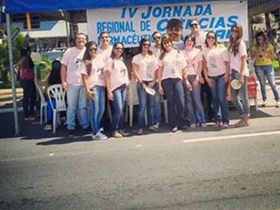 Estudantes e professores organizadores da 4ª JRCF