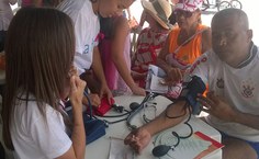 Evento ofereceu ações de conscientização e serviços à comunidade na orla da Ponta Verde